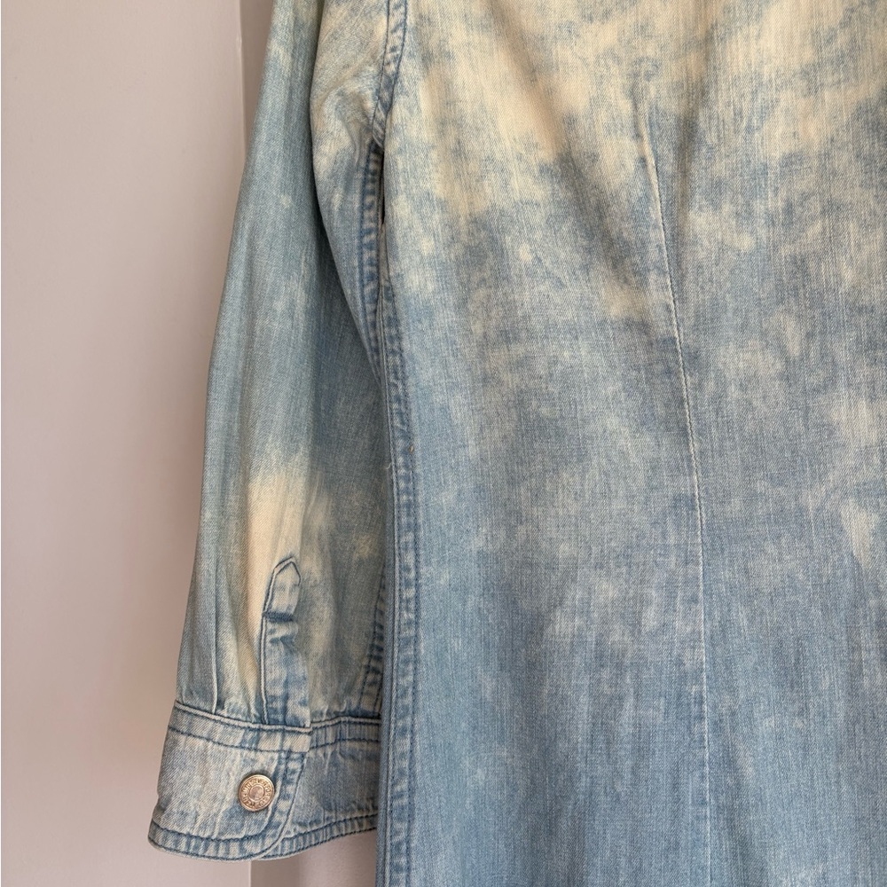7 For All Mankind Denim Shirtdress XS Light Blue Acid Wash Raw Hem Western - Picture 10 of 12